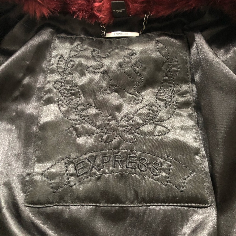 🚫SOLD🚫 Cranberry faux fur women’s coat - Picture 4 of 7